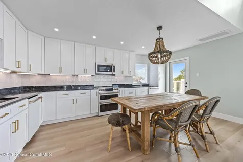 17 Vip Island Grant FL 32949