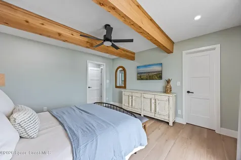 17 Vip Island Grant FL 32949