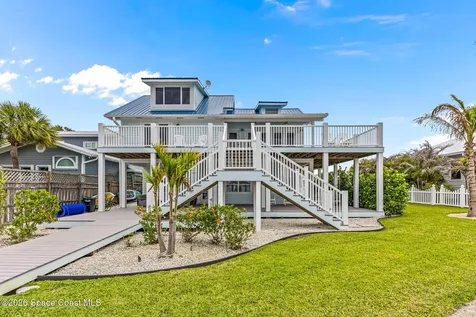 17 Vip Island Grant FL 32949
