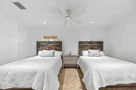 17 Vip Island Grant FL 32949