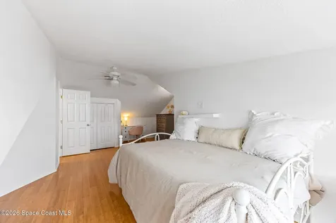 17 Vip Island Grant FL 32949