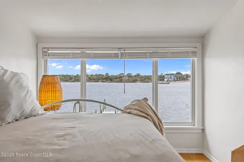 17 Vip Island Grant FL 32949