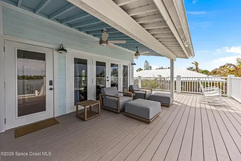17 Vip Island Grant FL 32949