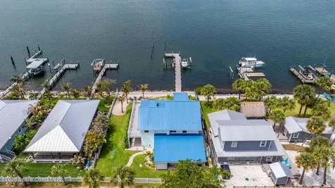 17 Vip Island Grant FL 32949