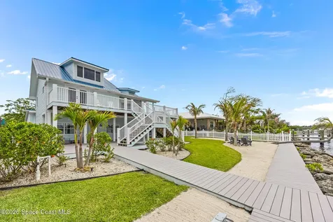 17 Vip Island Grant FL 32949
