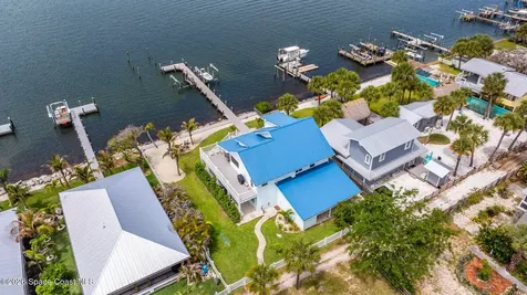 17 Vip Island Grant FL 32949