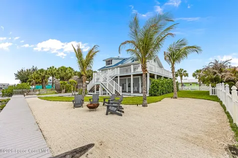 17 Vip Island Grant FL 32949