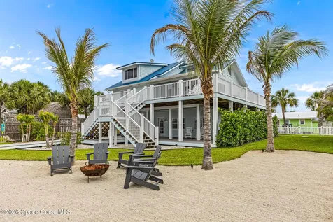 17 Vip Island Grant FL 32949