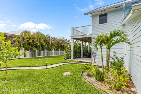 17 Vip Island Grant FL 32949