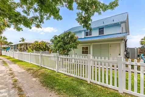 17 Vip Island Grant FL 32949