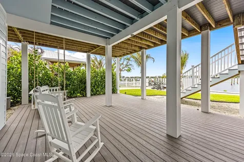 17 Vip Island Grant FL 32949