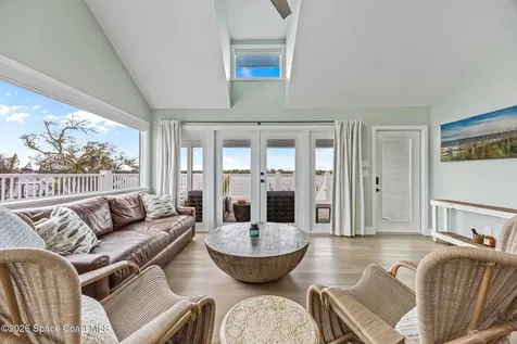 17 Vip Island Grant FL 32949