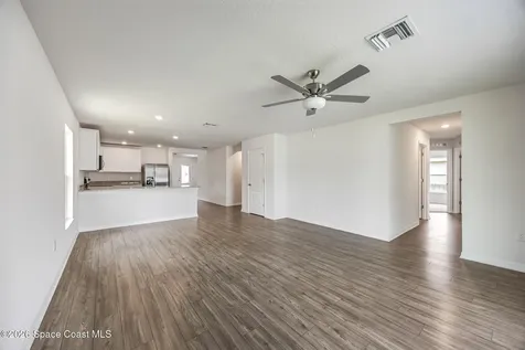 543 Lafayette Street SW Palm Bay FL 32908