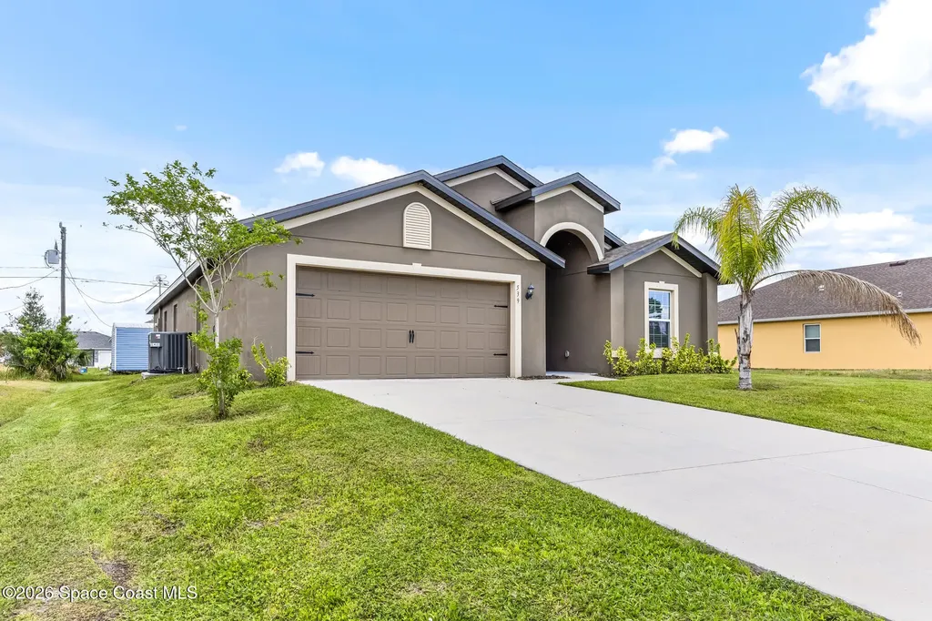 539 Hamwood Street SW Palm Bay FL 32908
