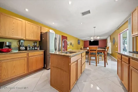4635 Elena Way Melbourne FL 32934