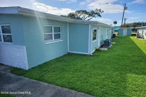 135 Roosevelt Avenue Cocoa Beach FL 32931