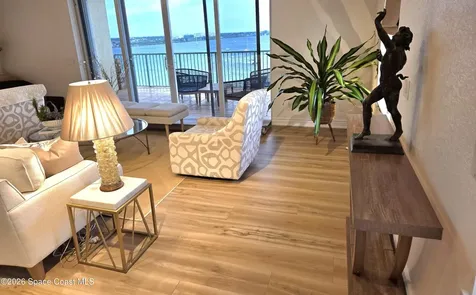 102 Riverside Drive Cocoa FL 32922
