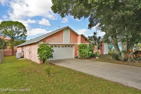385 Island Oaks Place Merritt Island FL 32953