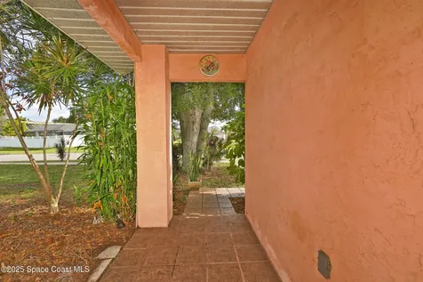 385 Island Oaks Place Merritt Island FL 32953