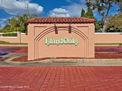 385 Island Oaks Place Merritt Island FL 32953
