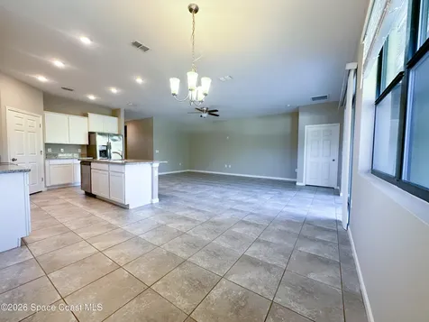 714 Old Country Road South E Palm Bay FL 32909