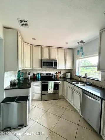 589 Hillside Court Melbourne FL 32935