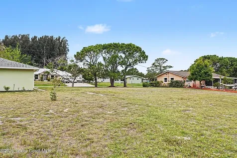 1182 Ver Circle NE Palm Bay FL 32905
