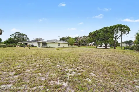 1182 Ver Circle NE Palm Bay FL 32905