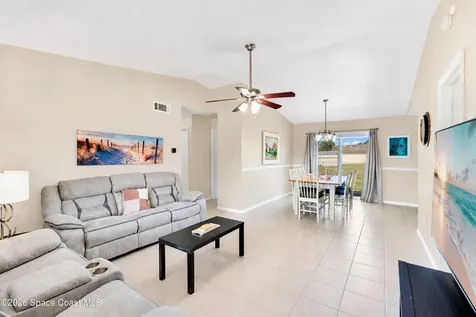 587 Tasco Avenue SW Palm Bay FL 32908