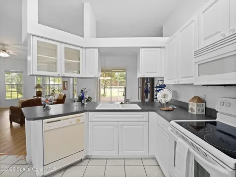107 Larchmont Terrace W Sebastian FL 32958