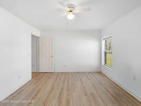 107 Larchmont Terrace W Sebastian FL 32958