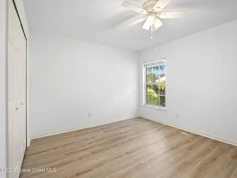107 Larchmont Terrace W Sebastian FL 32958