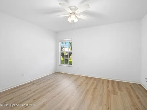 107 Larchmont Terrace W Sebastian FL 32958