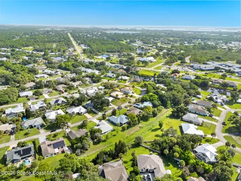 107 Larchmont Terrace W Sebastian FL 32958