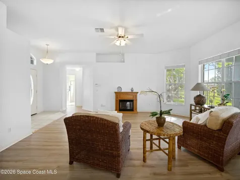 107 Larchmont Terrace W Sebastian FL 32958