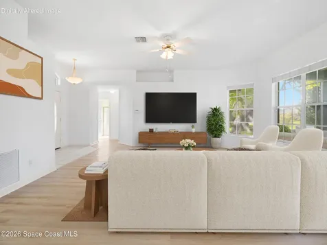 107 Larchmont Terrace W Sebastian FL 32958