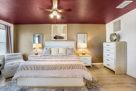 1046 Dugan Circle SE Palm Bay FL 32909