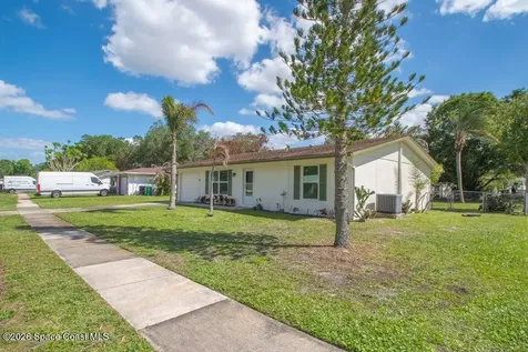 268 SW Lucero Drive Port St. Lucie FL 34983