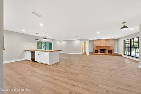 2200 Retreat Road Geneva FL 32732
