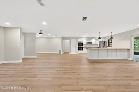 2200 Retreat Road Geneva FL 32732