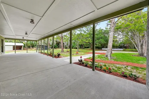 2200 Retreat Road Geneva FL 32732