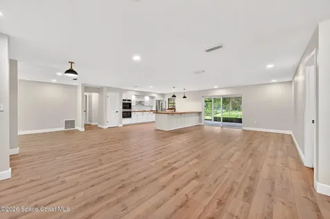 2200 Retreat Road Geneva FL 32732