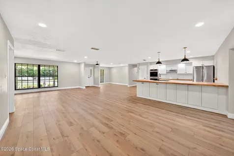2200 Retreat Road Geneva FL 32732