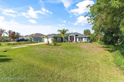 8755 91st Avenue Vero Beach FL 32967