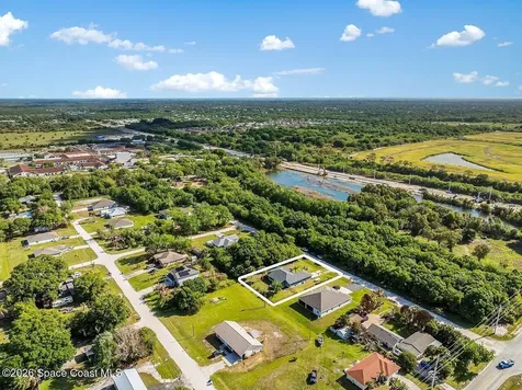 8755 91st Avenue Vero Beach FL 32967
