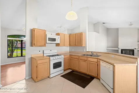 2086 Lionel Drive Melbourne FL 32940