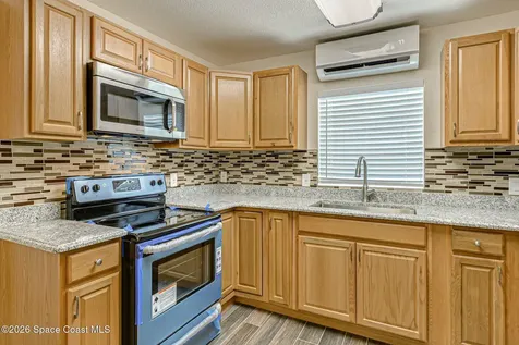 175 NW Valencia Road Melbourne FL 32904