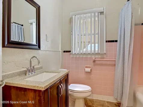224 S Salisbury Avenue Deland FL 32720