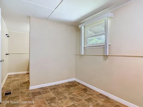 224 S Salisbury Avenue Deland FL 32720