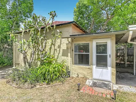 224 S Salisbury Avenue Deland FL 32720